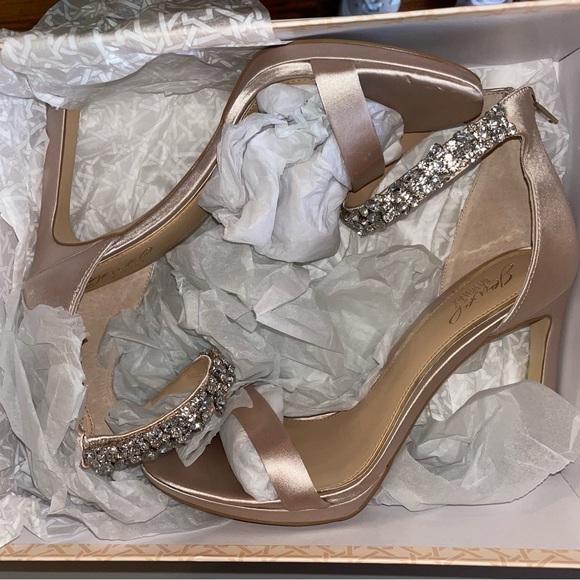 Jewel by Badgley Mischka - Picture 7 of 7